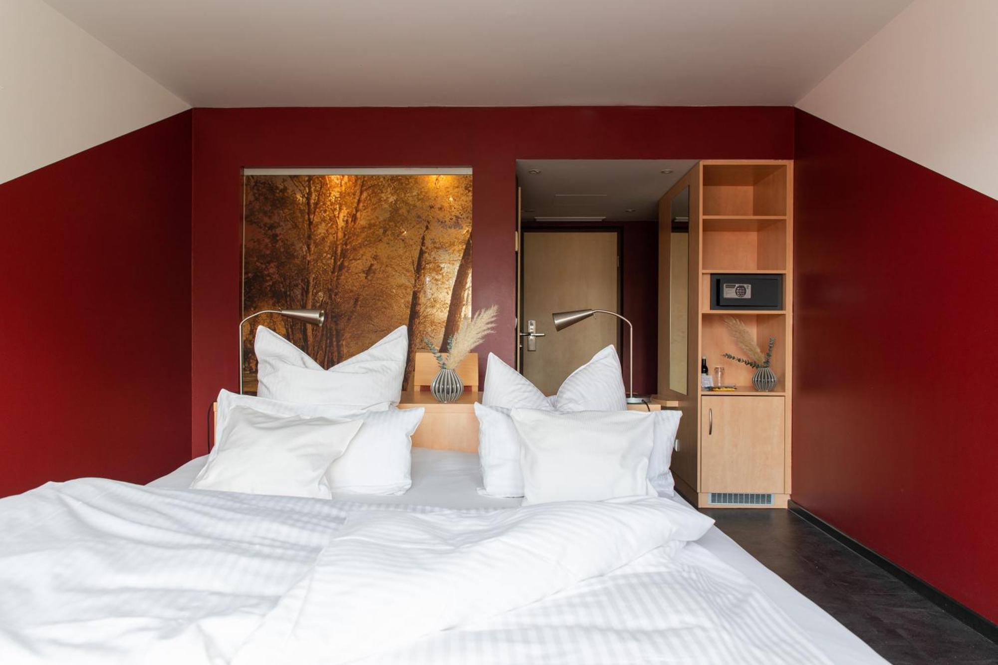 Mein Schlosshotel Heusenstamm Esterno foto